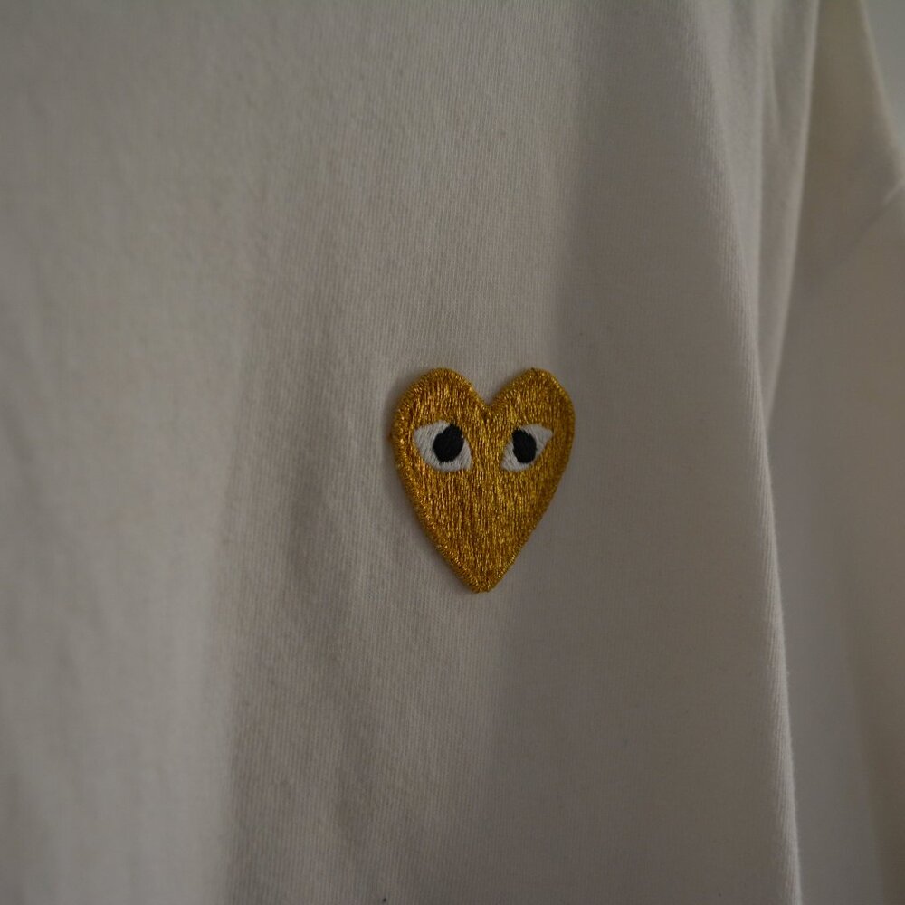 White short sleeve PLAY by Comme des Garcons gold heart, size XL